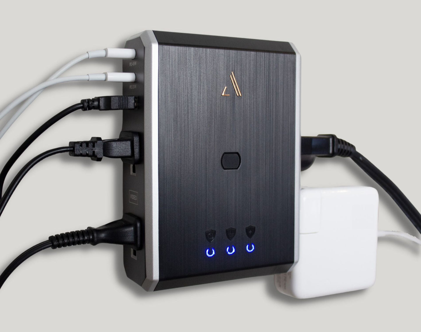 Austere Audio VII Series Power 4-Outlet with Omniport USB+PD45